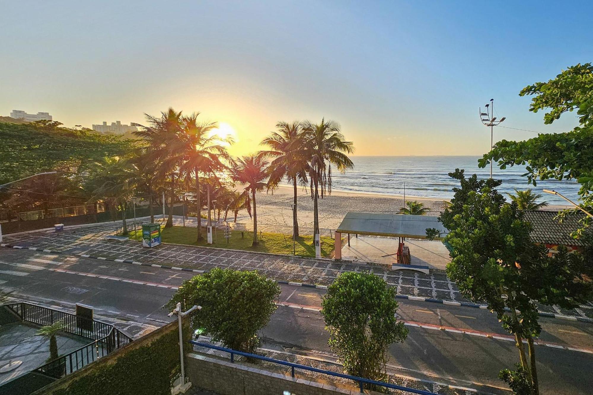 5E-Pe Na Areia Da Praia Do Tombo, 2 Quartos, Ar Cond, 2 Banheiros,2 Vagas+Roupas De Cama 과루자 외부 사진